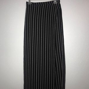 White & black long skirt
